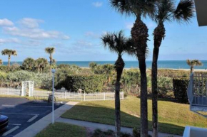 Atrium Condo Standard - Sleeps 4 103